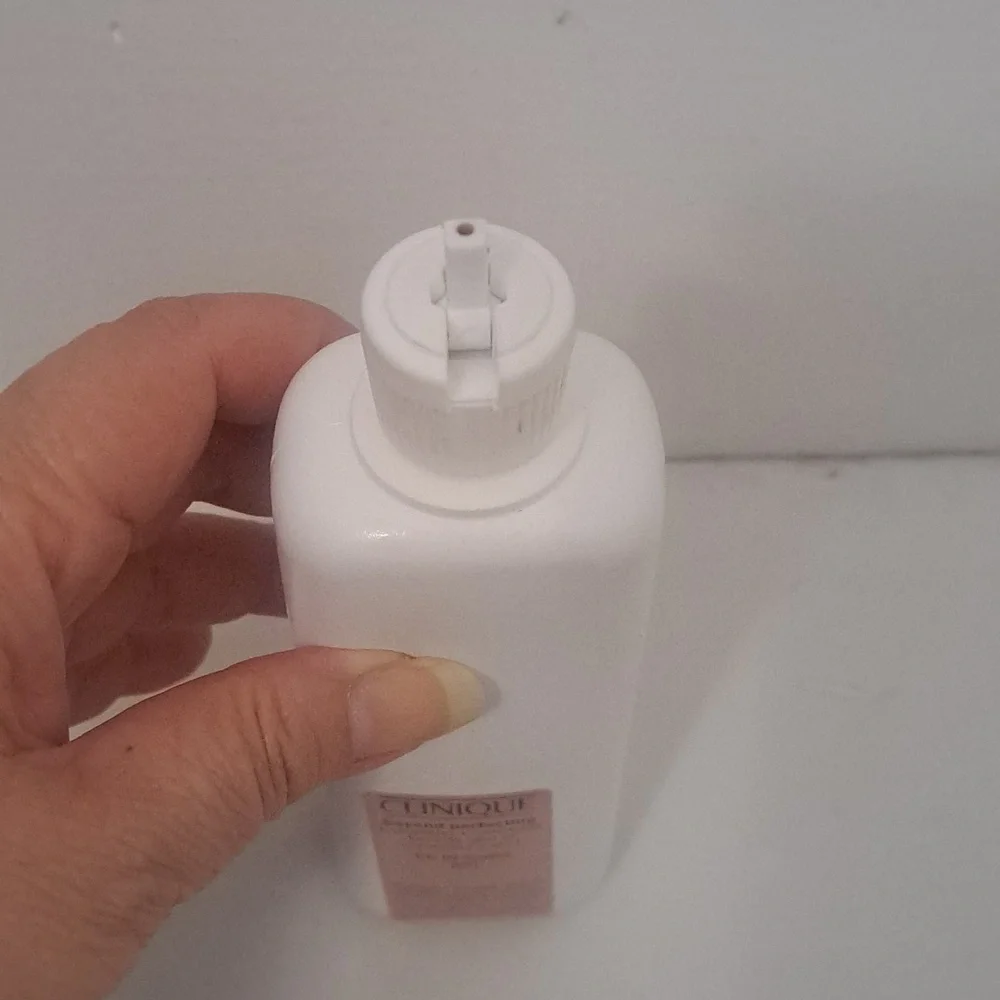 Clinique new without